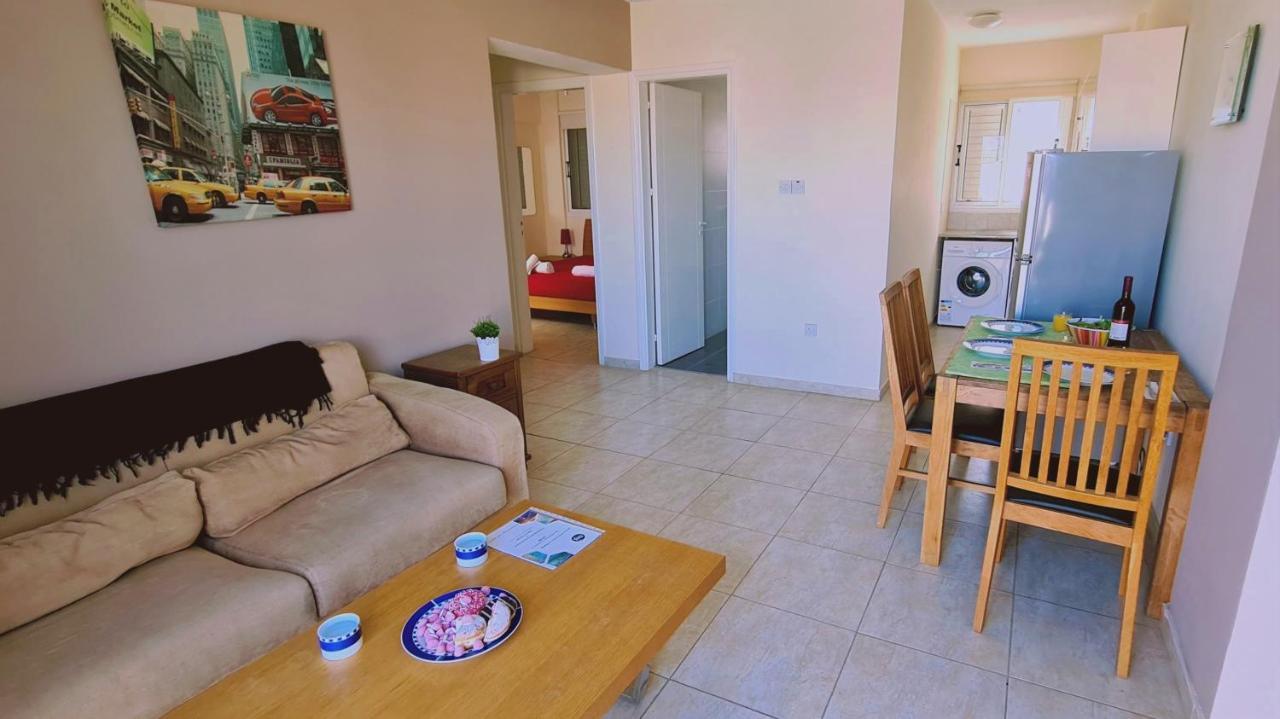 Stay Sunshine Apartment Paralimni Exterior photo